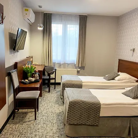 Fero Express Klimatyzowane Ac Hotel Krakow