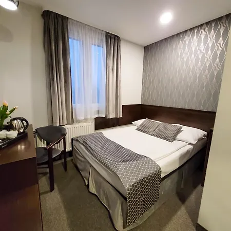 Fero Express Klimatyzowane Ac Hotel Kraków