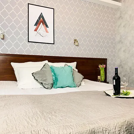 Fero Express Klimatyzowane Ac 3* Kraków