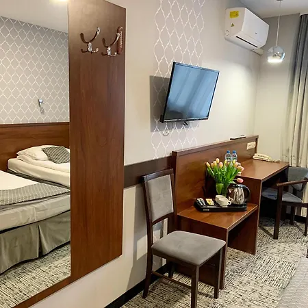 Fero Express Klimatyzowane Ac Hotel 3*