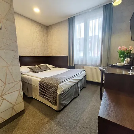 Fero Express Klimatyzowane Ac 3* Kraków