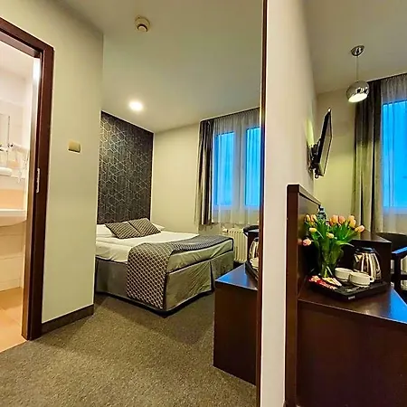 Fero Express Klimatyzowane Ac Hotel Krakov