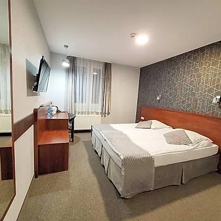 Fero Express Klimatyzowane Ac Hotel 3*