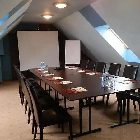 Fero Express Klimatyzowane Ac Отель