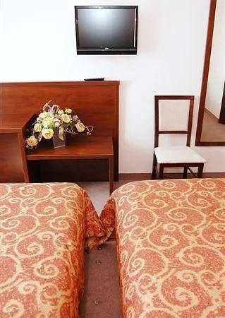 Отель Fero Express Klimatyzowane Ac 3*