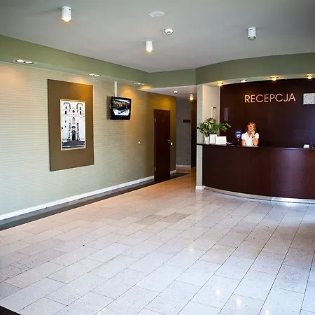 Fero Express Klimatyzowane Ac Отель 3*