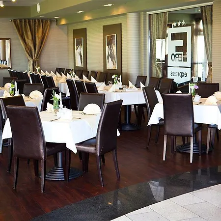 Fero Express Klimatyzowane Ac 3* Cracovie